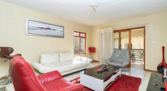 2 Bedroom Apartment / Flat for Sale in Paulshof